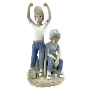 Baseball Winner Looser Figurine Vintage 1989 Paul Sebastian 9" Tall